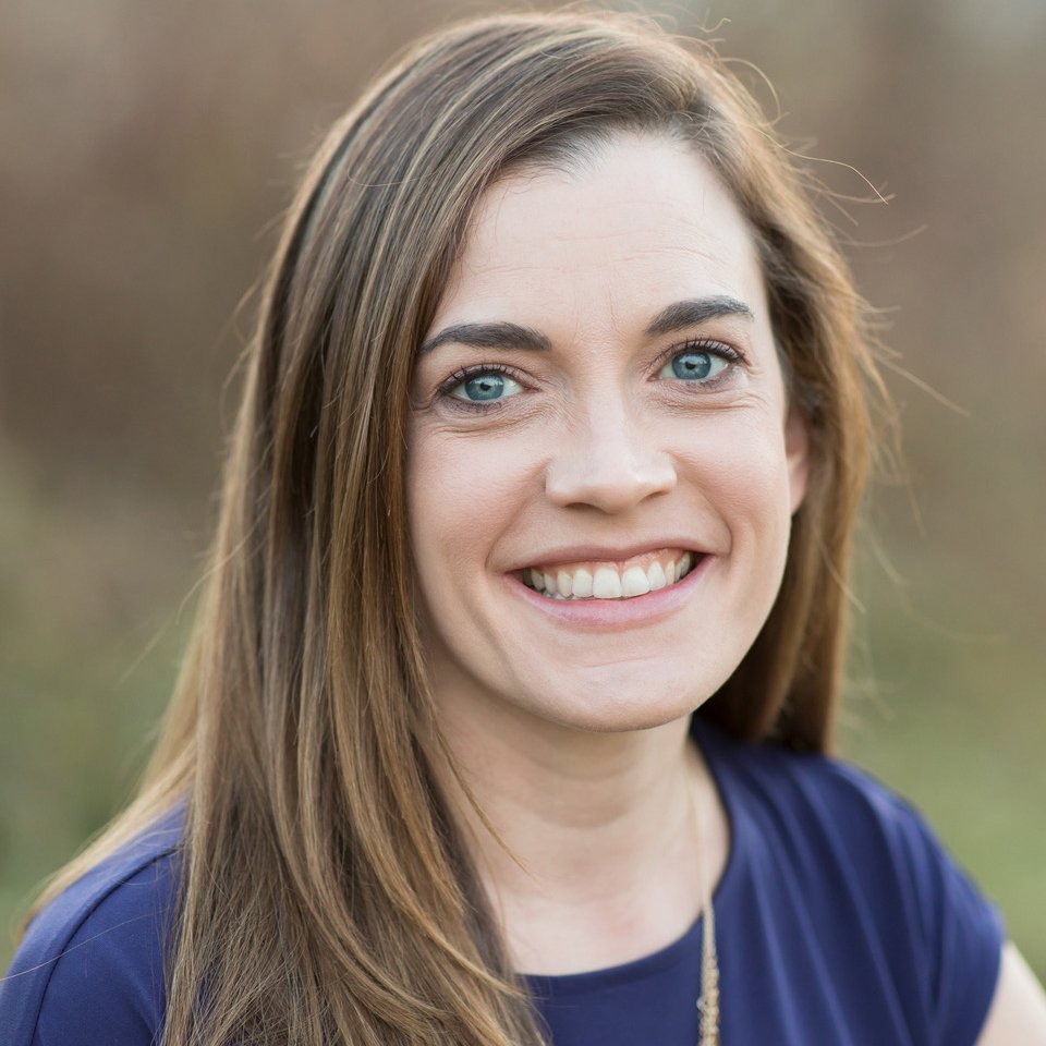 Profile Photo: Dr. Lindsay Crow